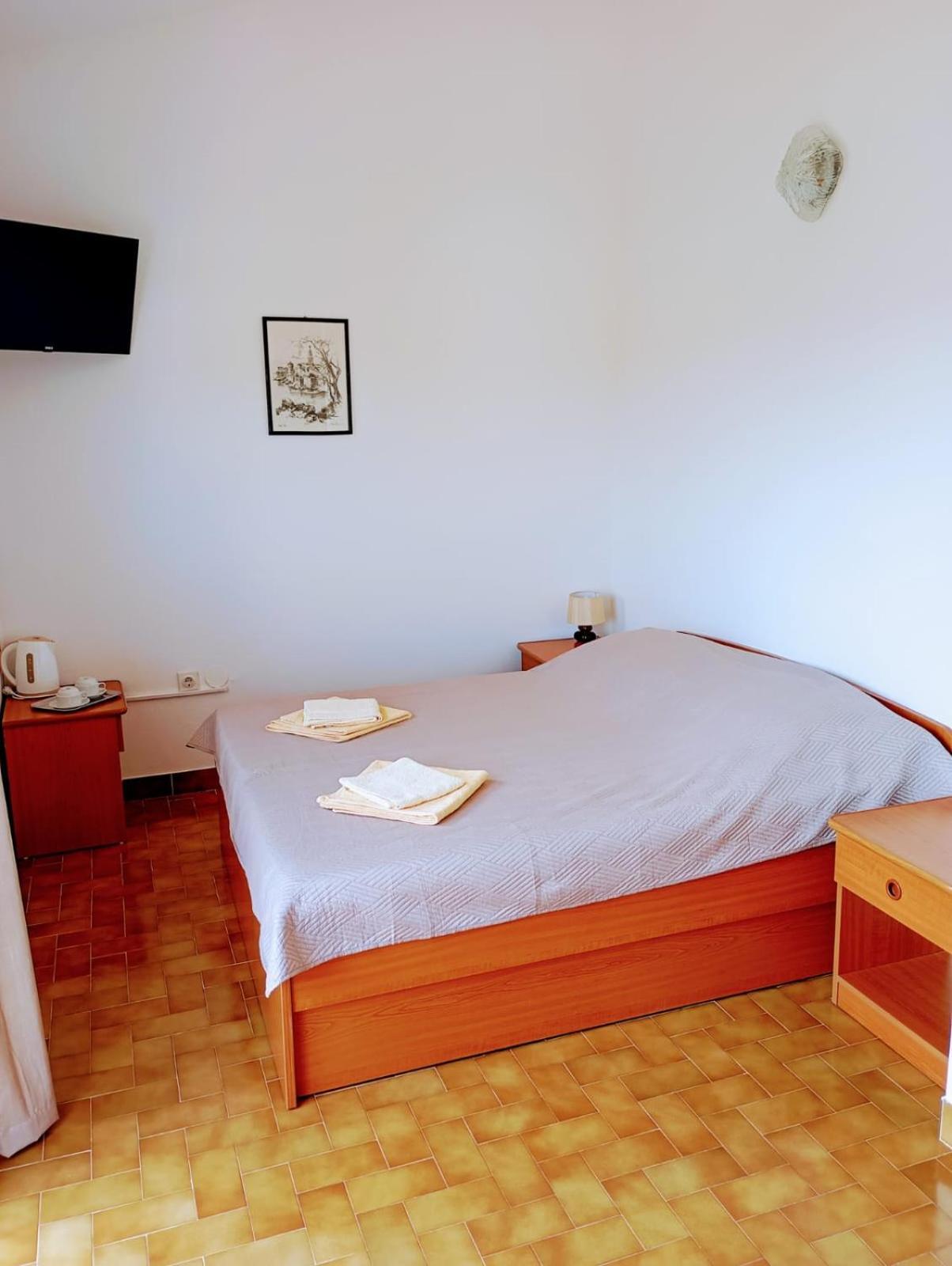 Rooms Helena 克尔克 外观 照片