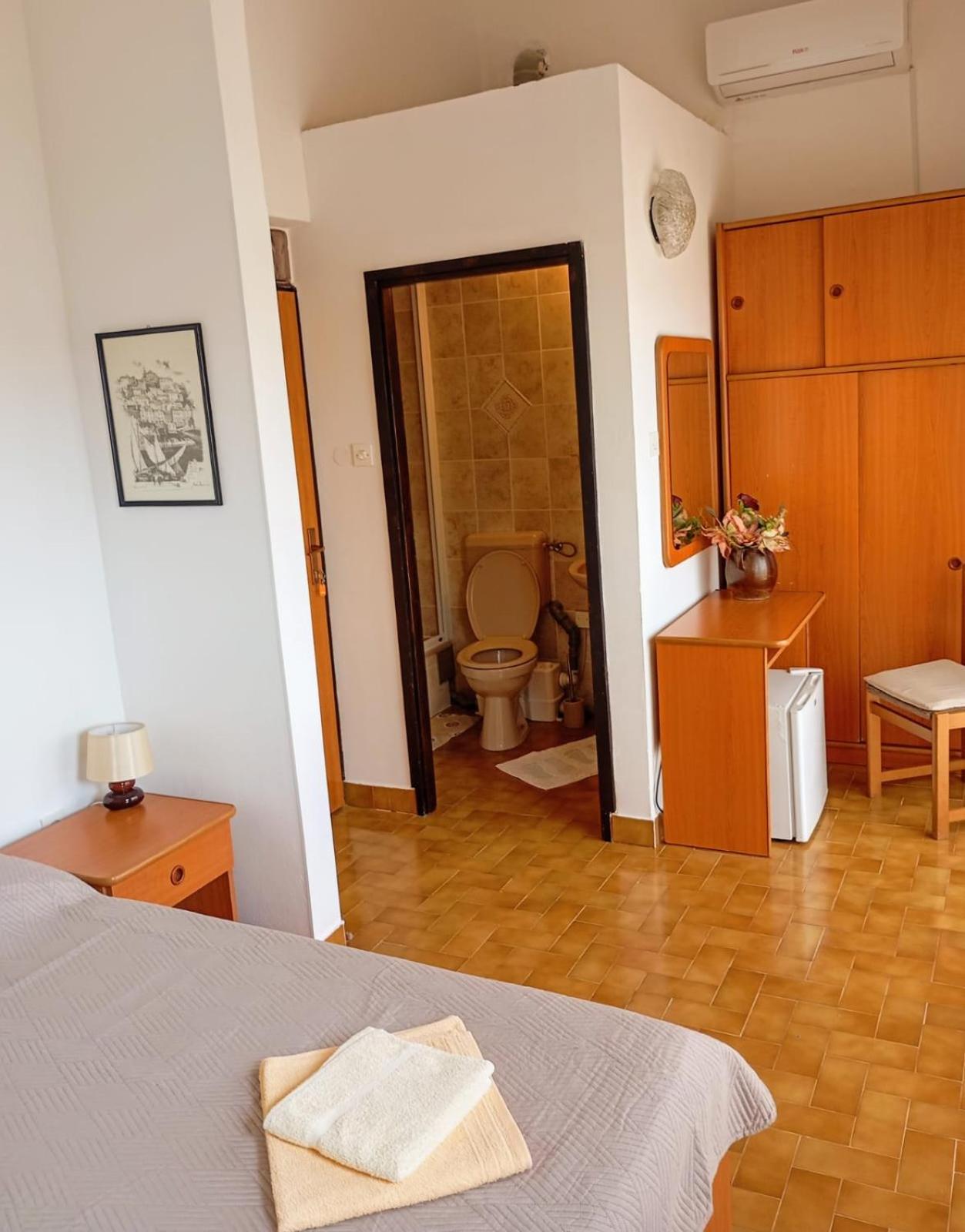 Rooms Helena 克尔克 外观 照片