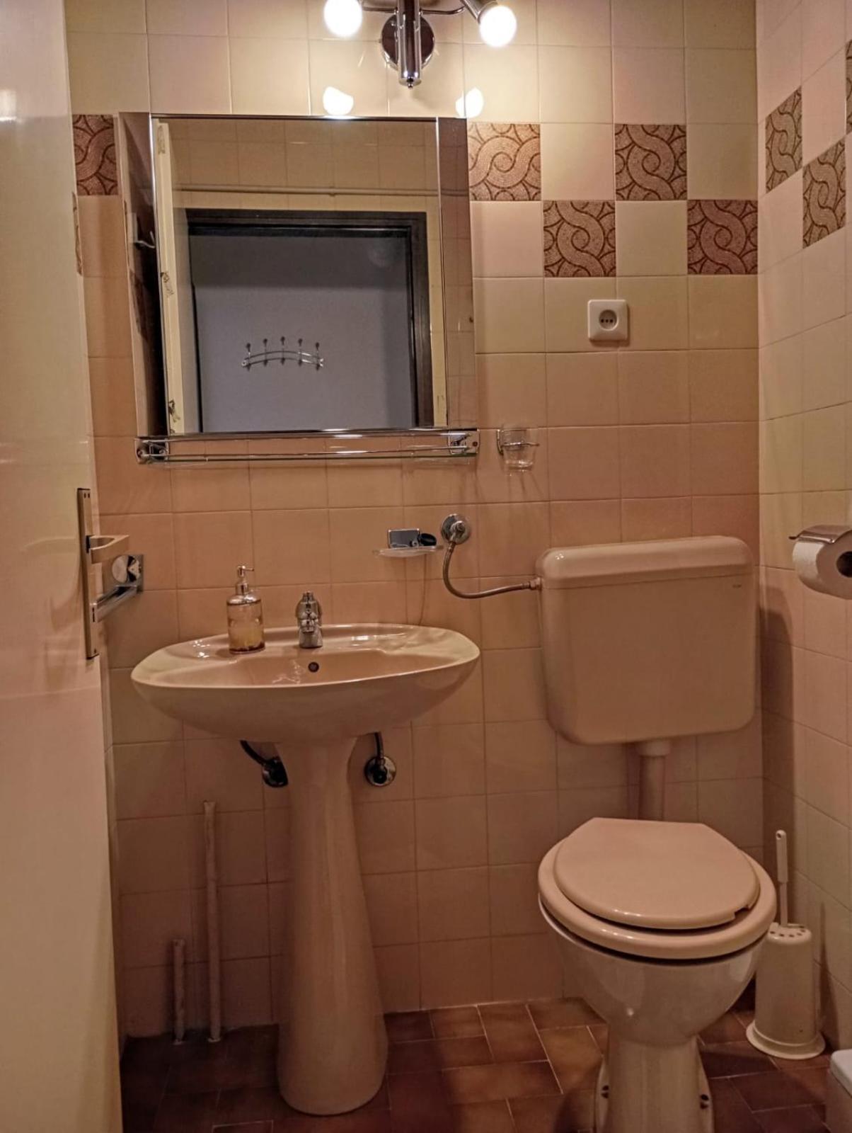 Rooms Helena 克尔克 外观 照片