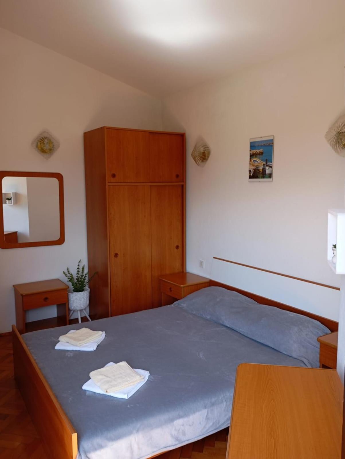 Rooms Helena 克尔克 外观 照片